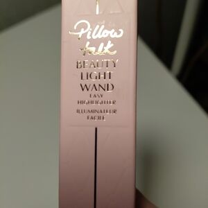 Charlotte Tillbiry Beauty Light Wand - Highlighter